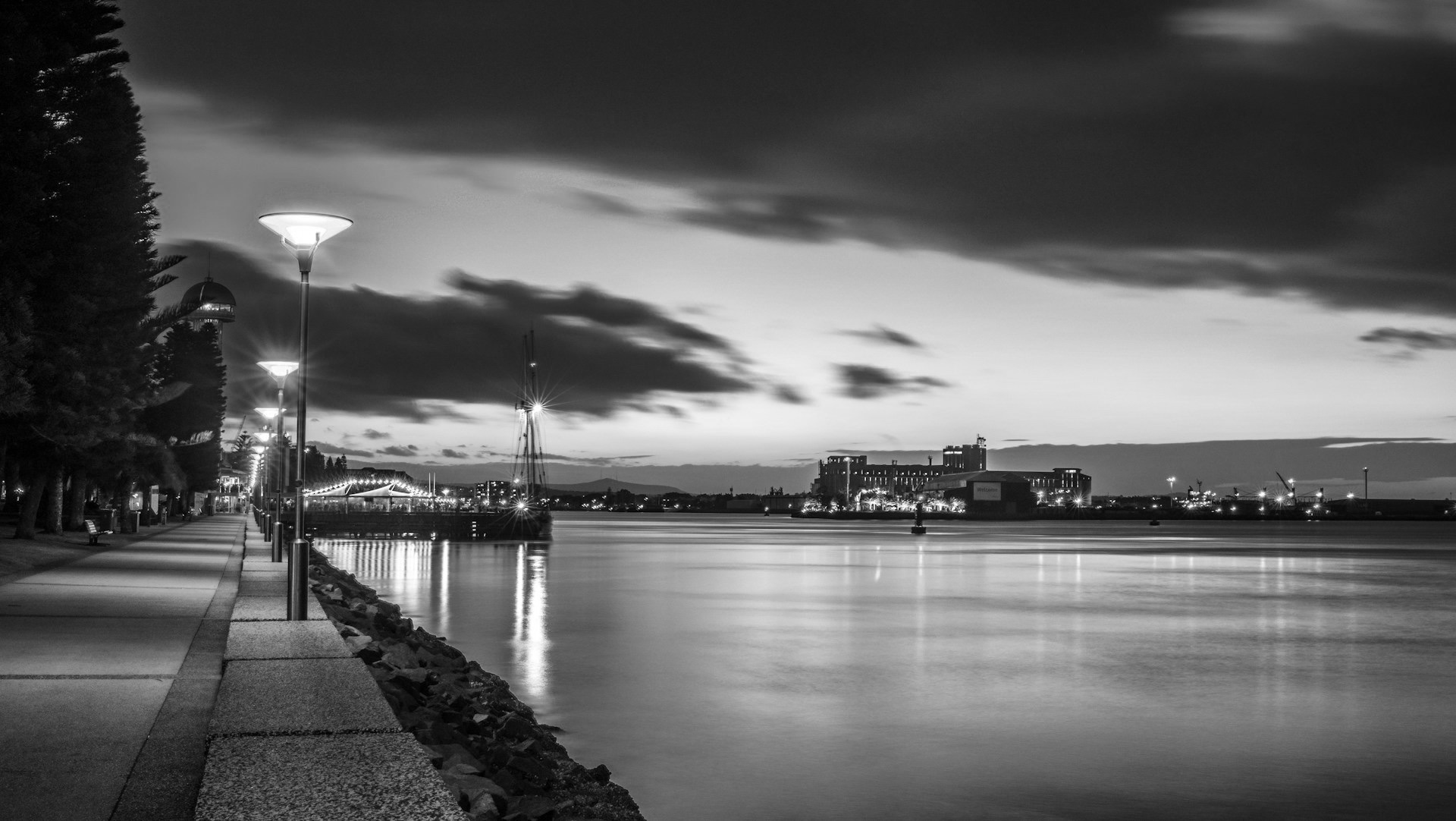 Newcastle harbour foreshore at night
